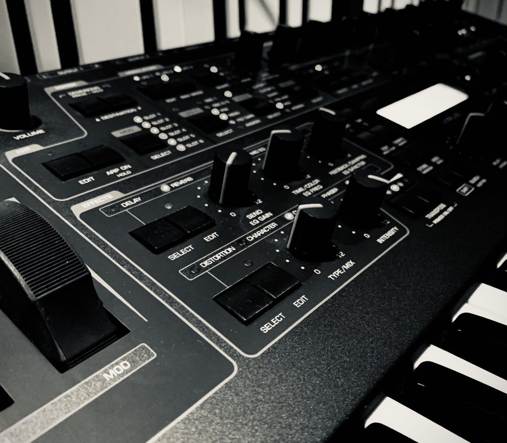 Synthesizer VirusTi